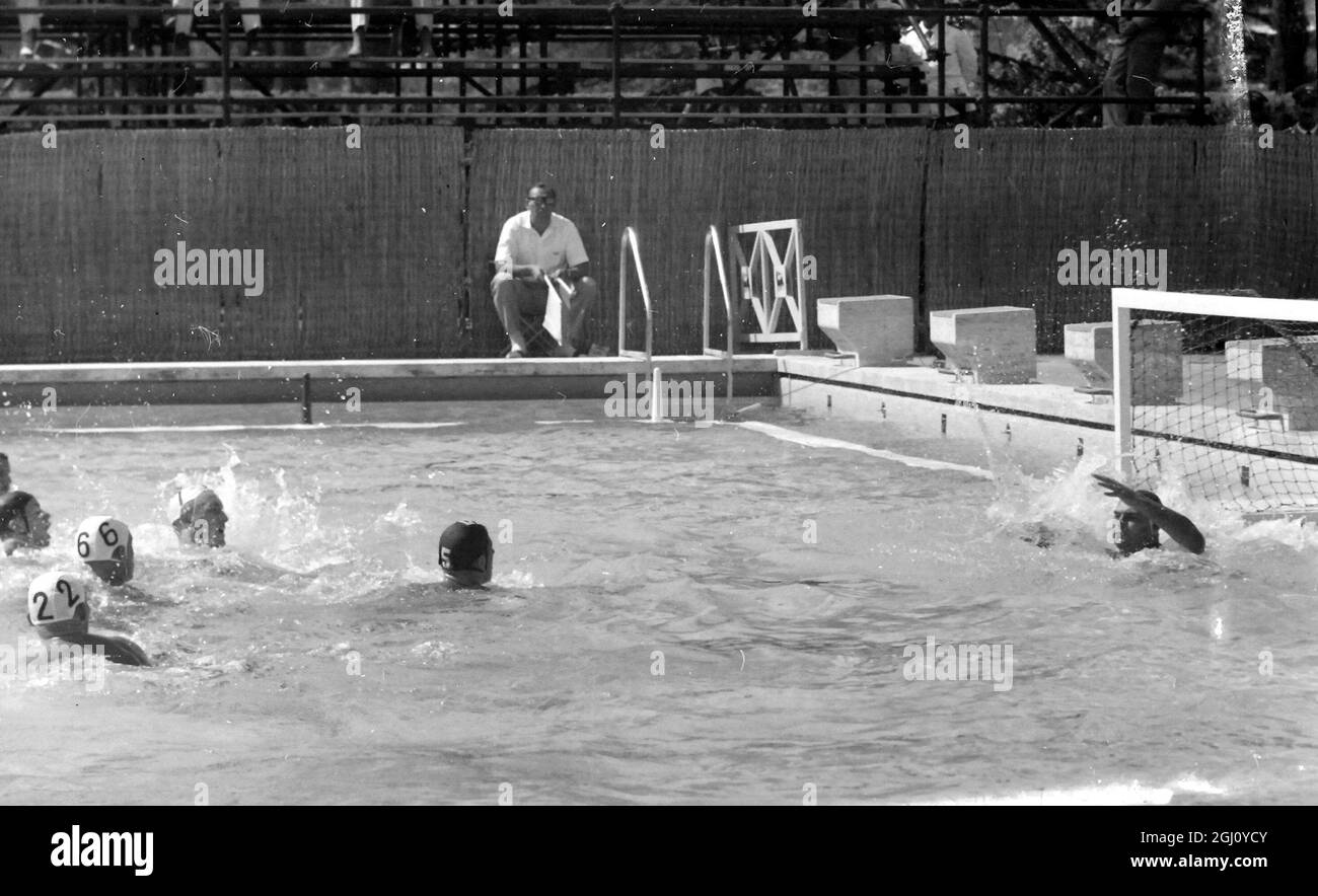 OLYMPISCHES SPIEL WASSER POLO USA V BELGIEN TISSUE WOLF ANGRIFF FÜR US 29 AUGUST 1960 Stockfoto