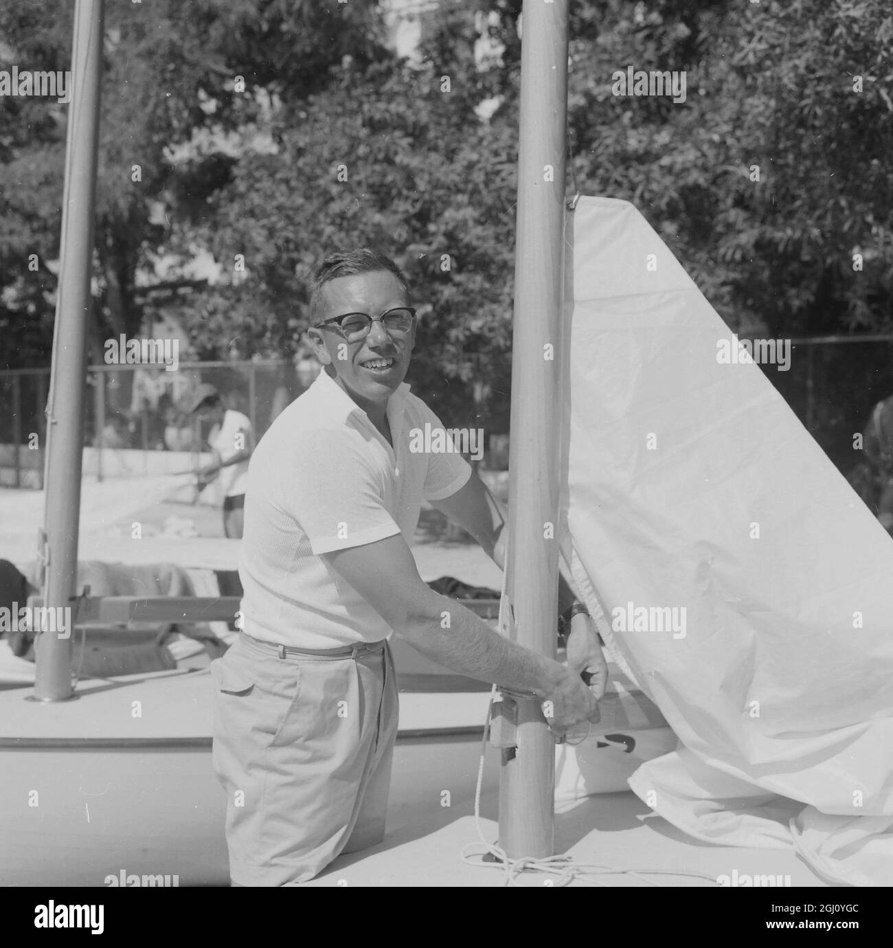 OLYMPISCHES SPIEL YACHTING FINNISCHE KLASSE ELVESTROME NACH DEM SIEG 30. AUGUST 1960 Stockfoto