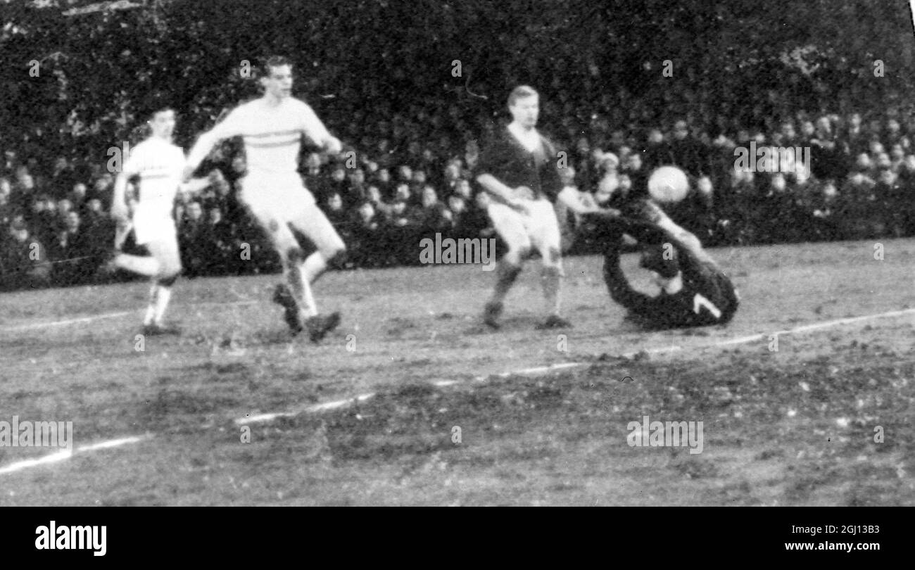 FOOTBALL EUROPEAN CUP RANGERS V LEIGE WILSON LOBBING NICOLAI BA 7. FEBRUAR 1962 Stockfoto