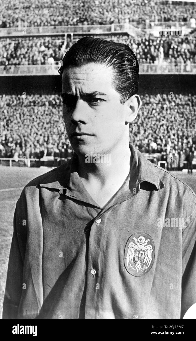 FUSSBALL SPANISCHE KLATSCHEN FÜR DIE WM - LUIS SUAREZ ; 30. APRIL 1962 Stockfoto