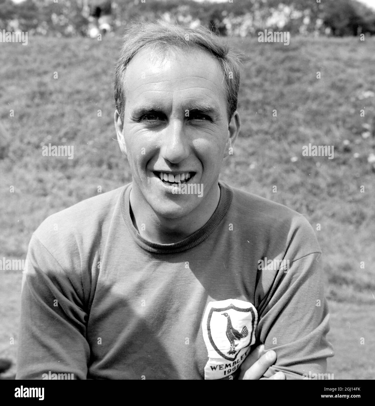 JOHN HOLLOWBREAD - PORTRAIT DES FUSSBALLERS DER MANNSCHAFT DES TOTTENHAM HOTSPUR SPURS FC - ; 8. AUGUST 1962 Stockfoto