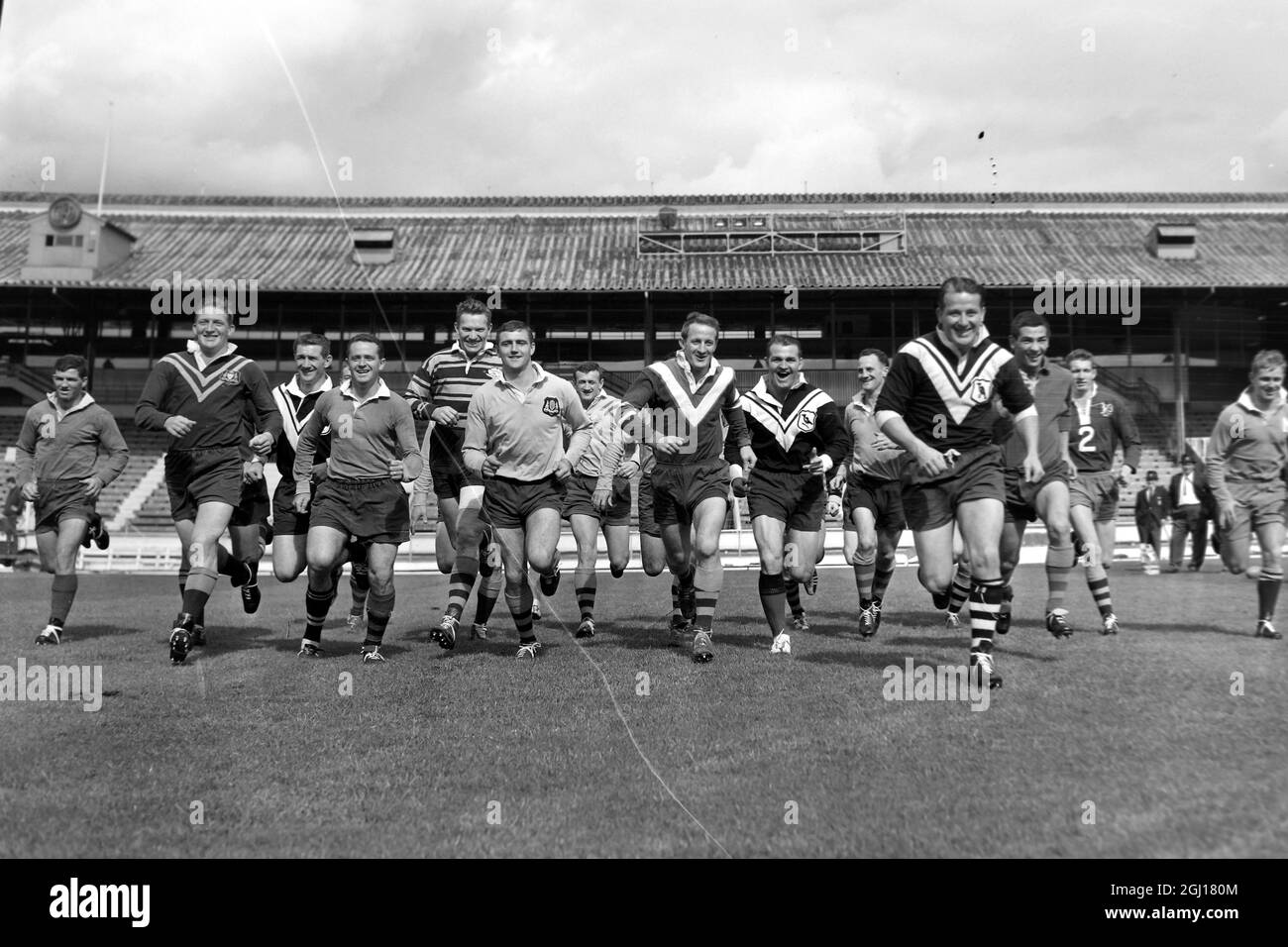 AUSTRALIAN RUGBY TEAM IN TRAINING IN LONDON - ; 9. SEPTEMBER 1963 Stockfoto