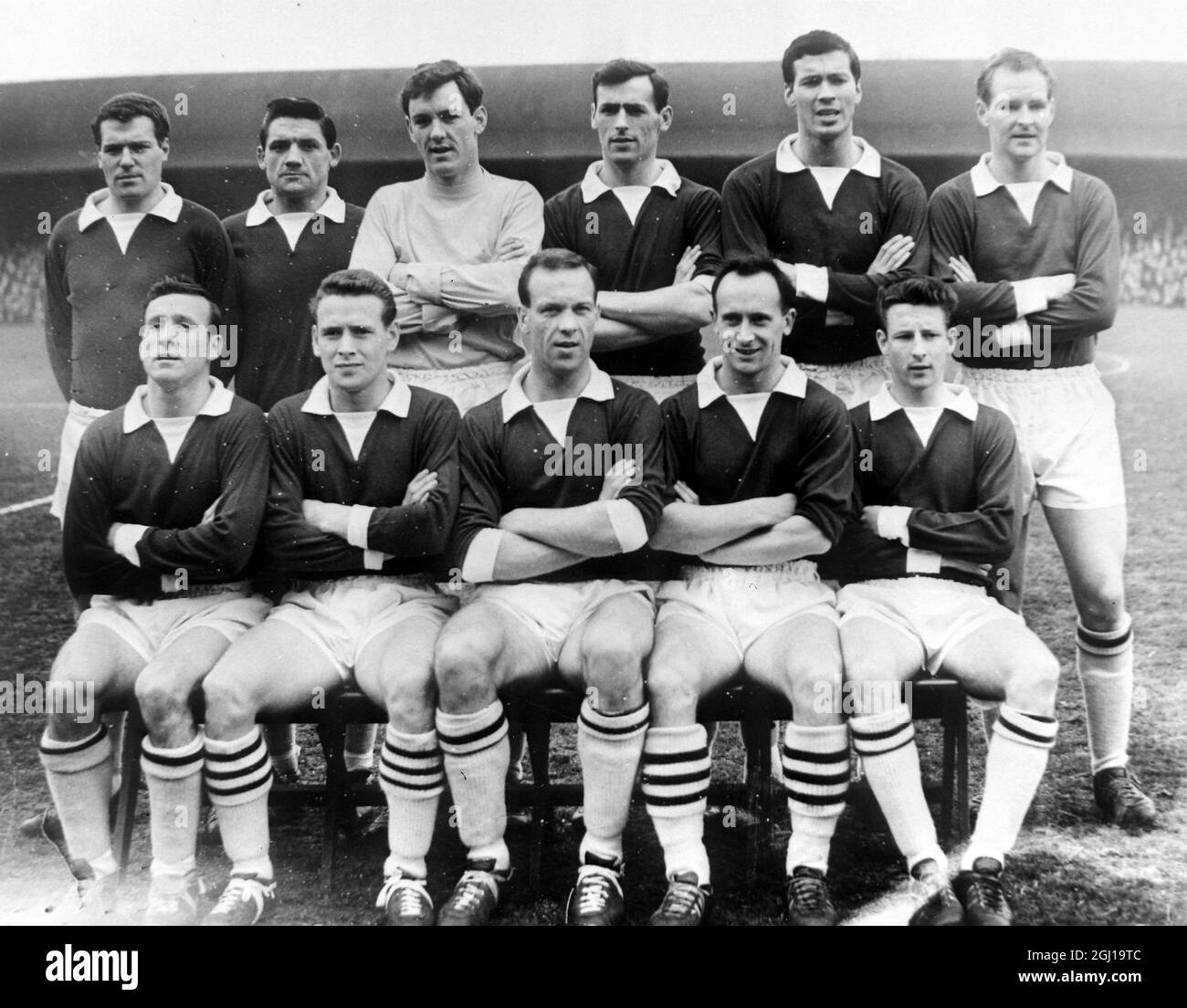 FUSSBALLMANNSCHAFT HEARTS OF MIDLOTHIAN IN SCHOTTLAND ; 21. APRIL 1964 Stockfoto