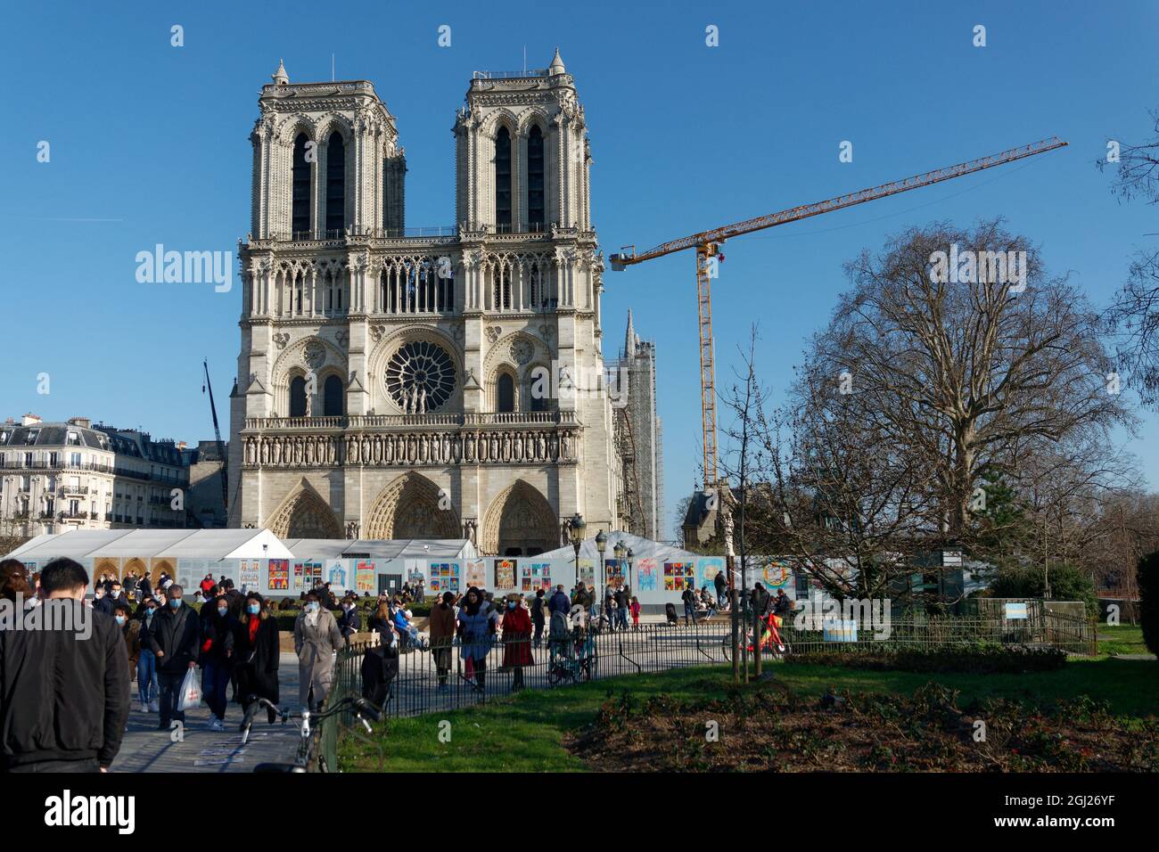 Die Rekonstruktion von Notre Dame im Winter 2021 in Paris, Frankreich, läuft Stockfoto