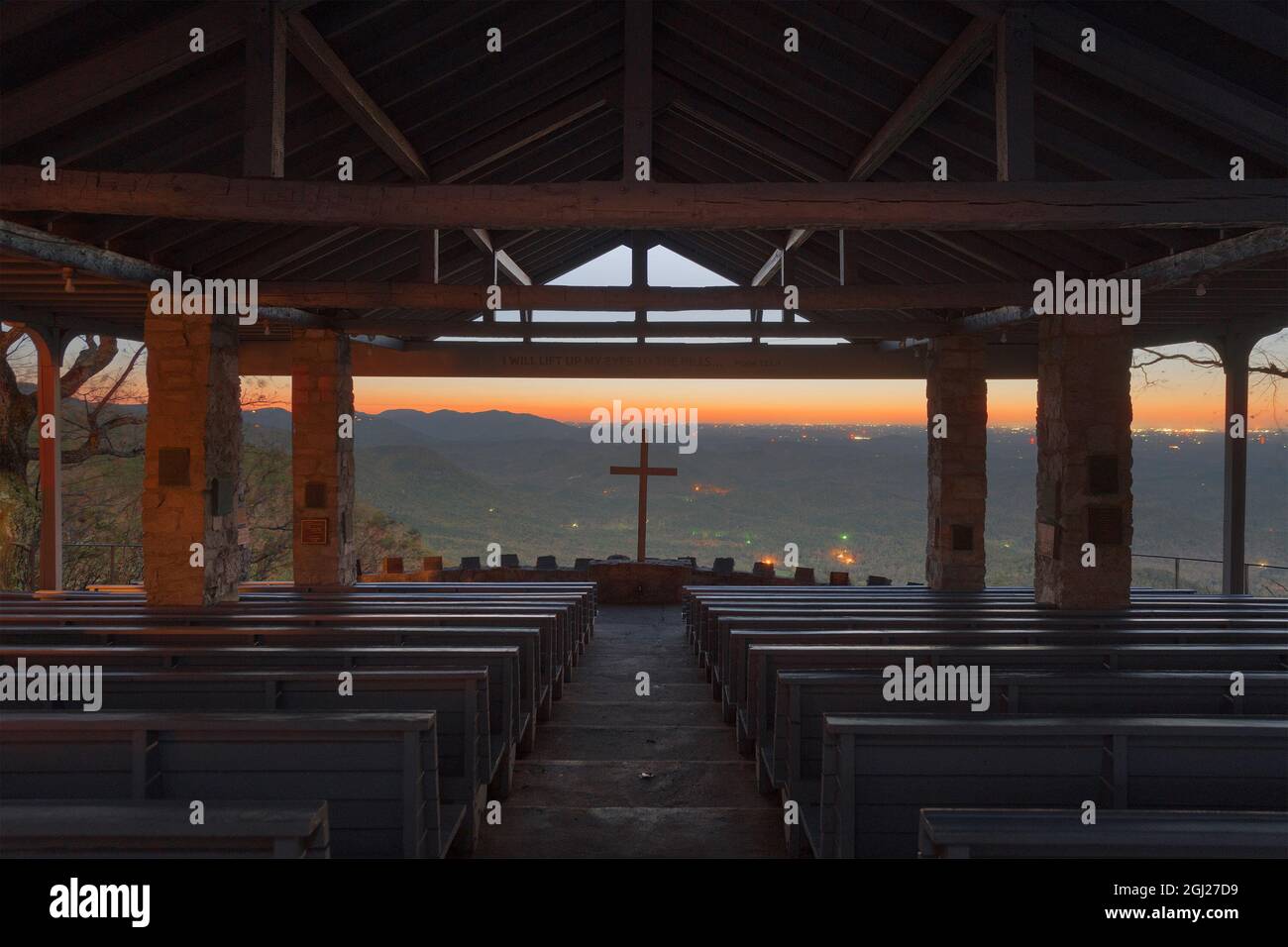 CLEVELAND, SOUTH CAROLINA - 2. NOVEMBER 2020: Pretty Place Chapel at Dawn. Stockfoto