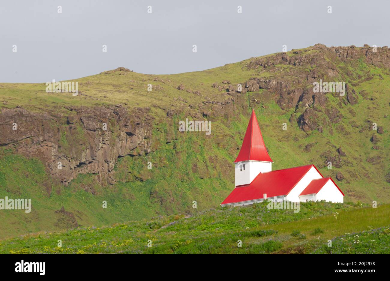 Vik Kirche in Vik i Myrdal, südlichstem Dorf Islands Stockfoto