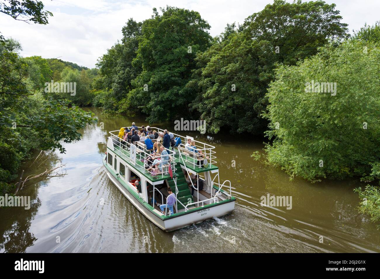 Passagiere Auf Dem Flussboot Stockfotos und -bilder Kaufen - Alamy