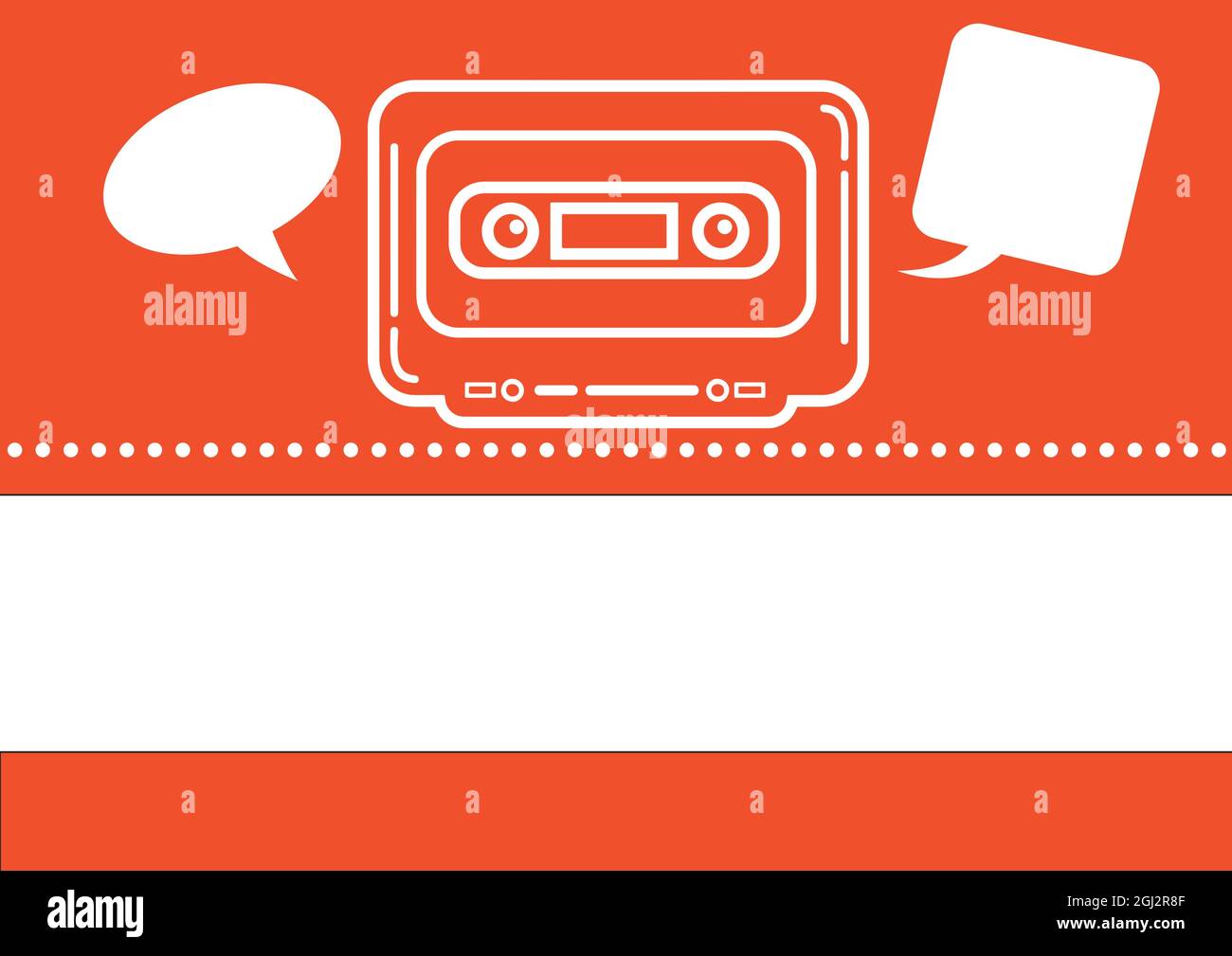 Komposition von Tonbandkassette und zwei leeren Sprechblasen auf orangefarbenem Hintergrund Stockfoto Komposition von Tonbandkassette und zwei leeren Sprechblasen auf orangefarbenem Hintergrund Stockfoto