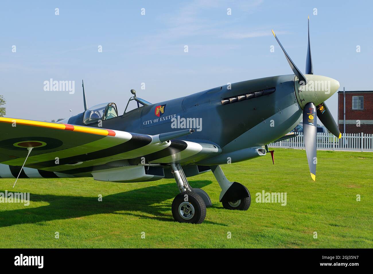 Supermarine Spitfire RR232 am Leeds East Airport RGCM Stockfoto