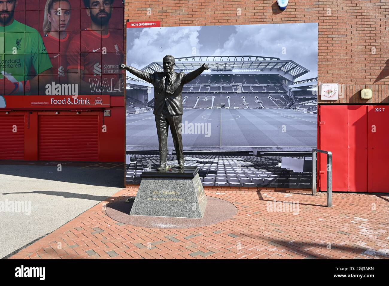 Bill Shankly Statue im Anfield Stadium Liverpool. Stockfoto