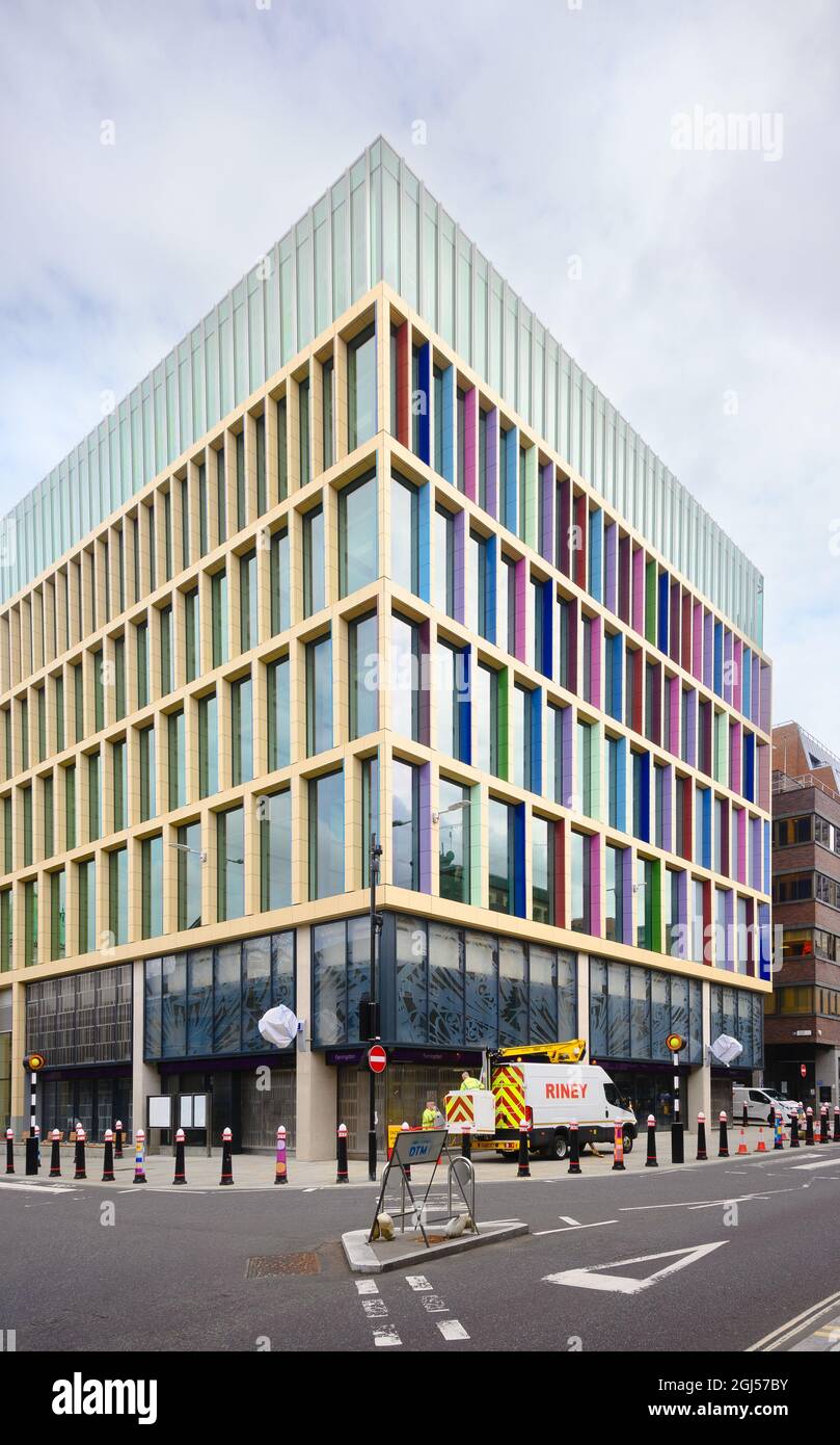 London, England, UK - Kaleidoscope TIKTOK HQ Gebäude von PLP Architecture Stockfoto