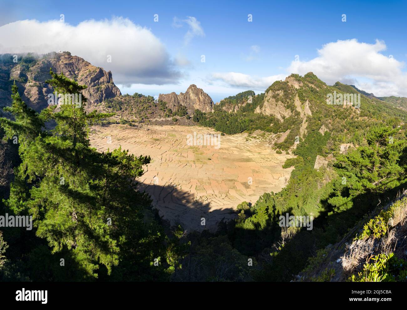 Caldera Cova de Paul, die ikonische Attraktion der Insel. Insel Santo Antao, Kap Verde Stockfoto