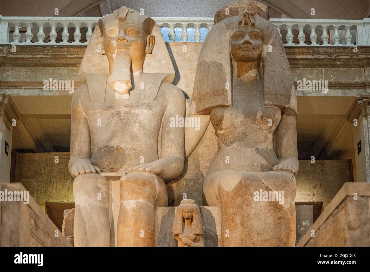 Nilexpedition, Niederägypten, Museum ägyptischer Altertümer (auch Ägyptisches Museum genannt), kolossale Statue von Amenhotep III. Und Tiye Stockfoto