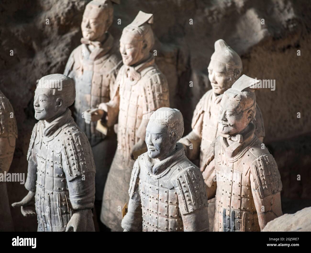 Asien, China, Provinz Shaanxi, Xian, Terrakotta-Armee (Krieger) im Mausoleum-Museum des Imperators Qin Shi Huang (nur für redaktionelle Verwendung) Stockfoto