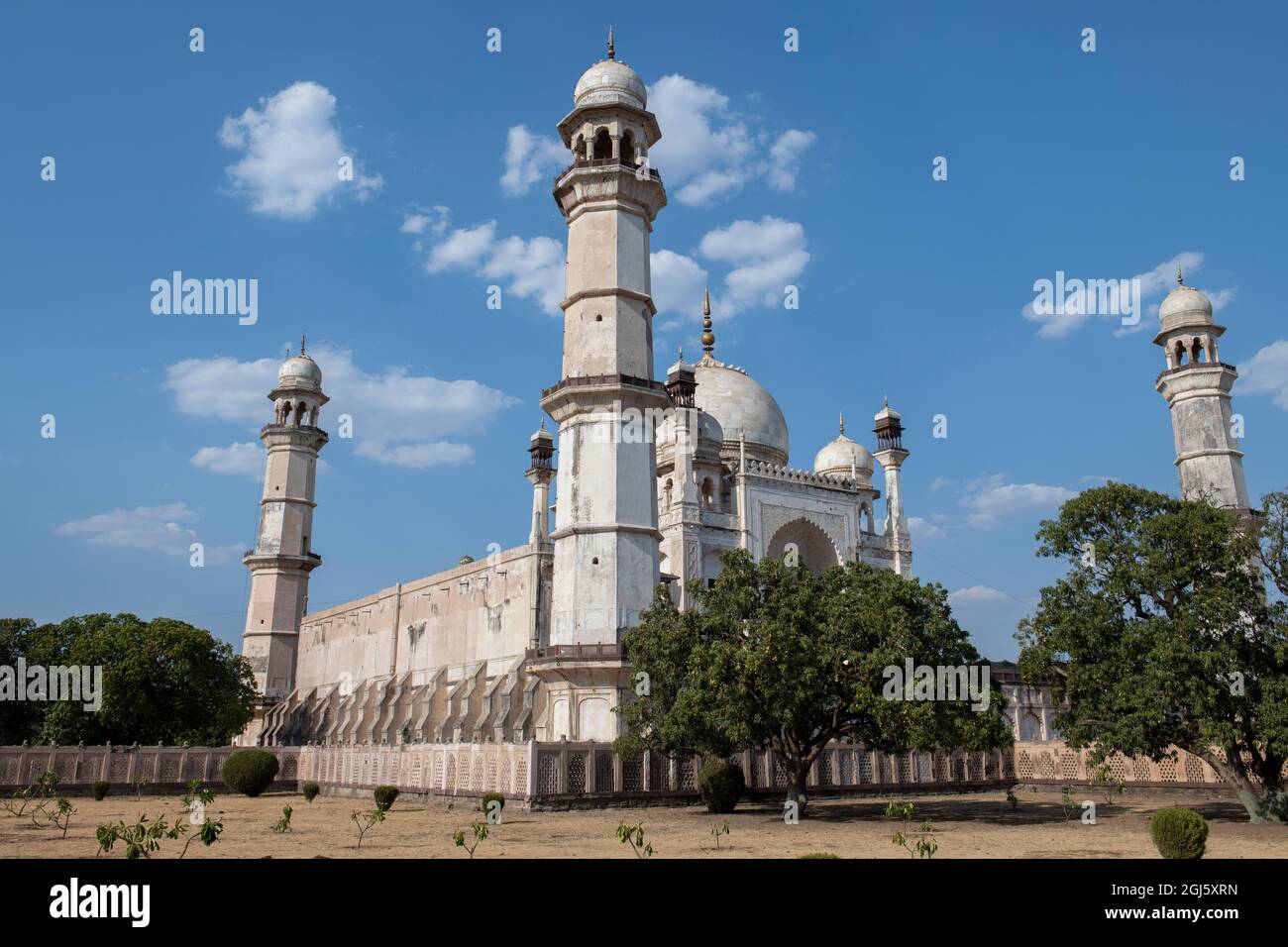 Indien, Aurangabad, Bibi-Ka-Maqbara (aka Mini Taj), kleine Nachbildung des berühmten Taj Mahal, um 1679. Stockfoto