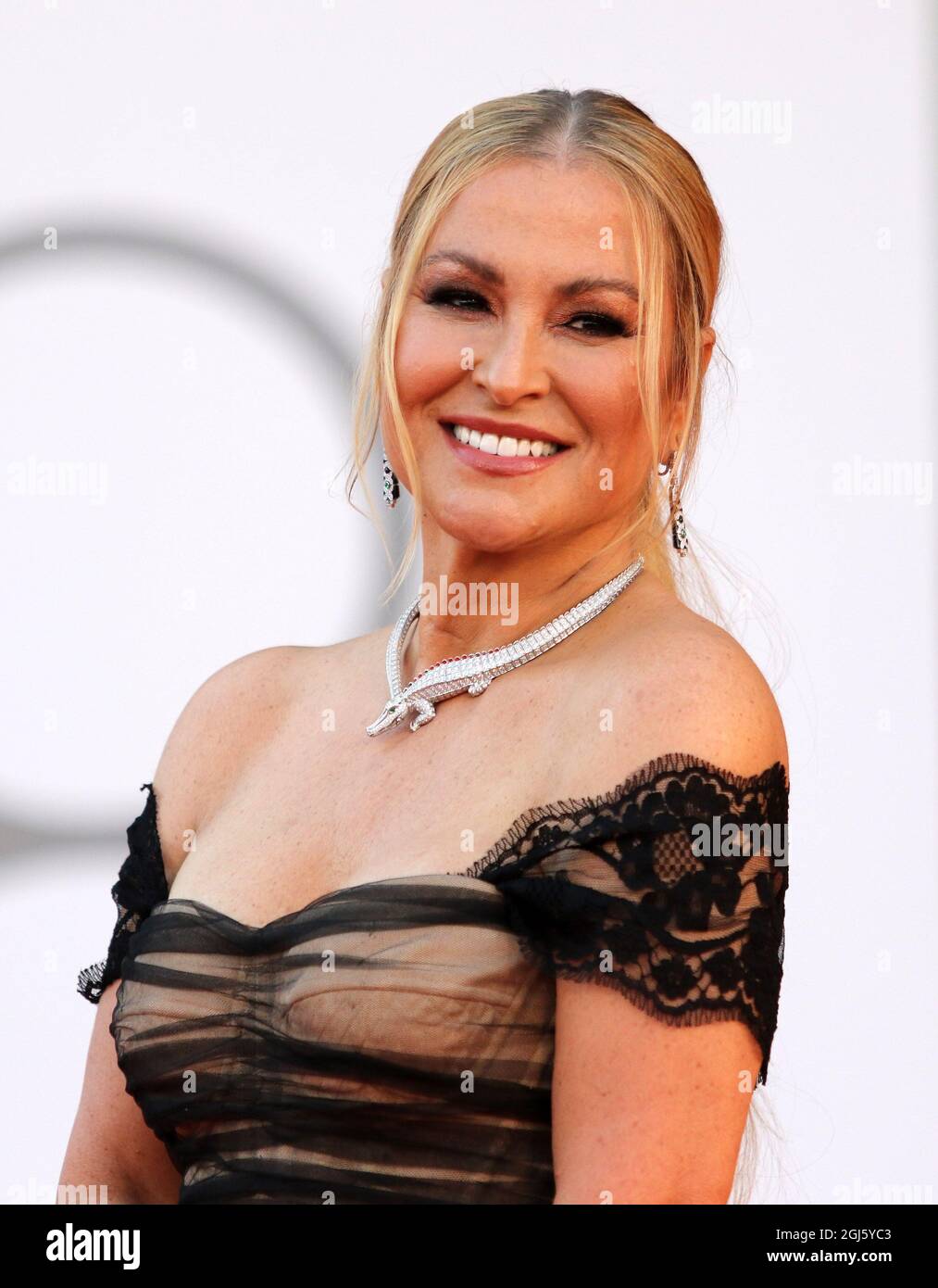 Italien, Lido di Venezia, 8. September 2021 : Anastacia besucht den roten Teppich des Films 'Freaks Out' während des 78. Internationalen Filmfestivals von Venedig am 08. September 2021 in Venedig, Italien Foto © Ottavia Da Re/Sintesi/Alamy Live News Stockfoto