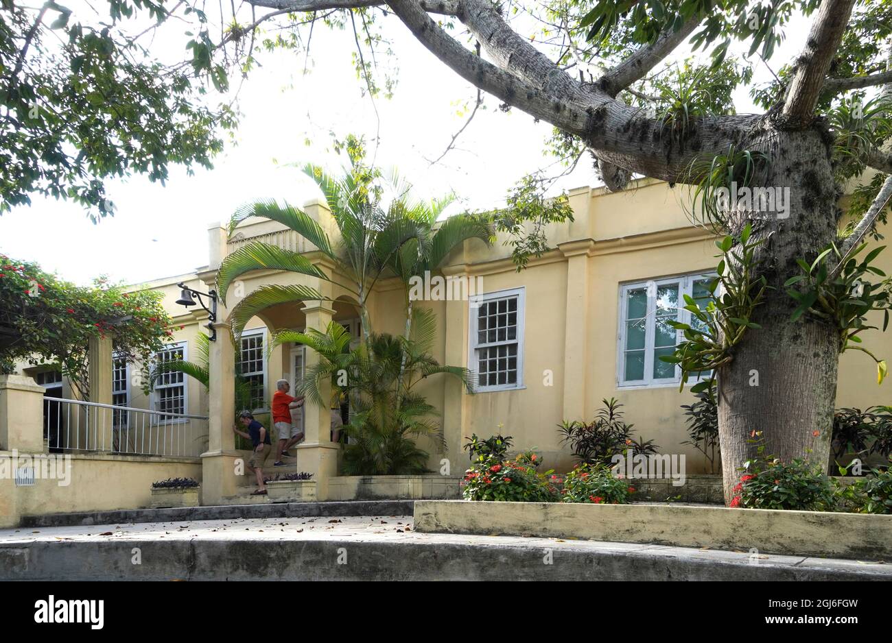 Die Vorderseite der Finca Vigia, der Heimat von Ernest Hemingway in San Francisco de Paula ward in Havanna, Kuba Stockfoto