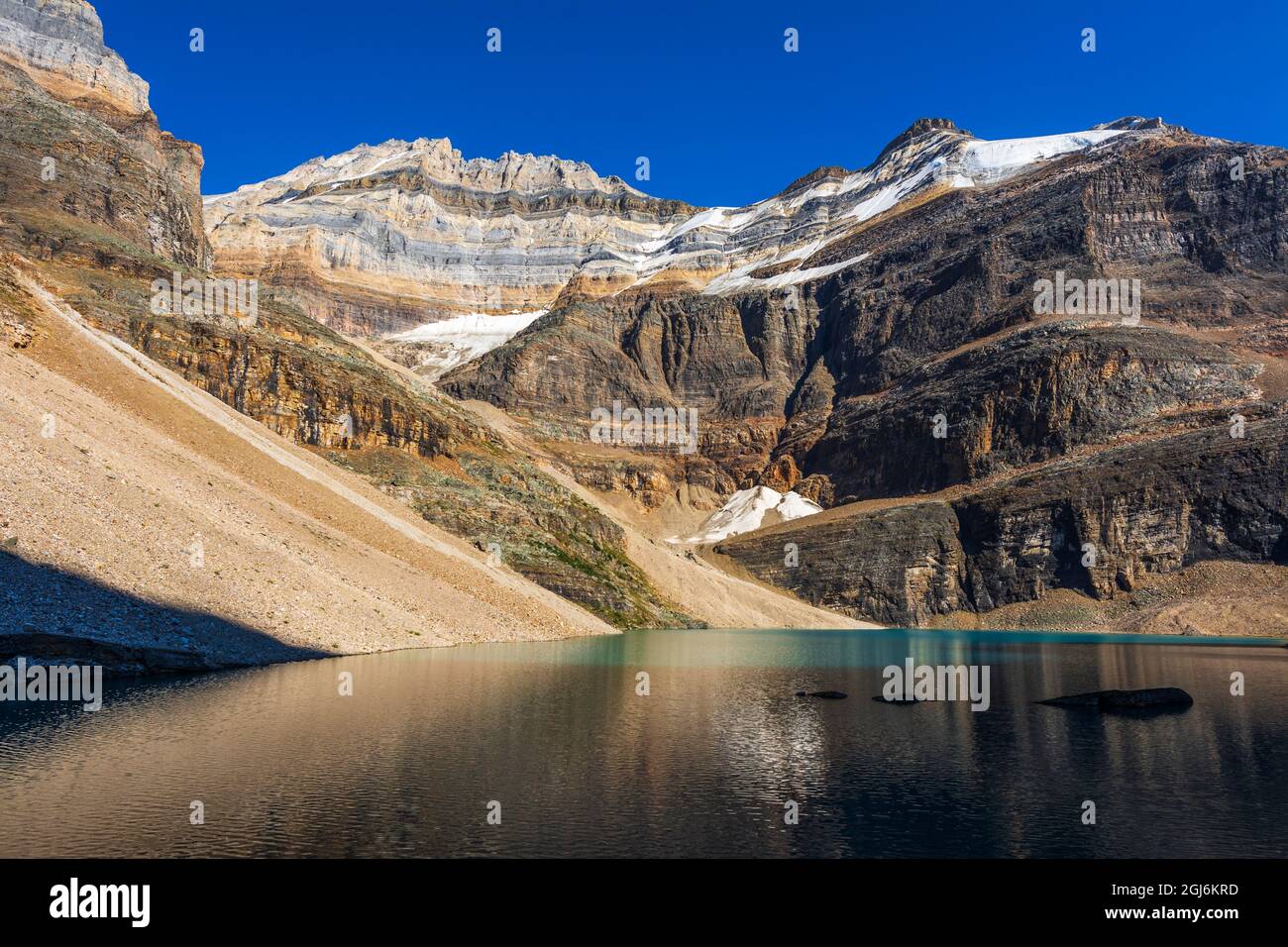 Mount Lefroy über dem OESA-See, Yoho-Nationalpark, British Columbia, Kanada Stockfoto