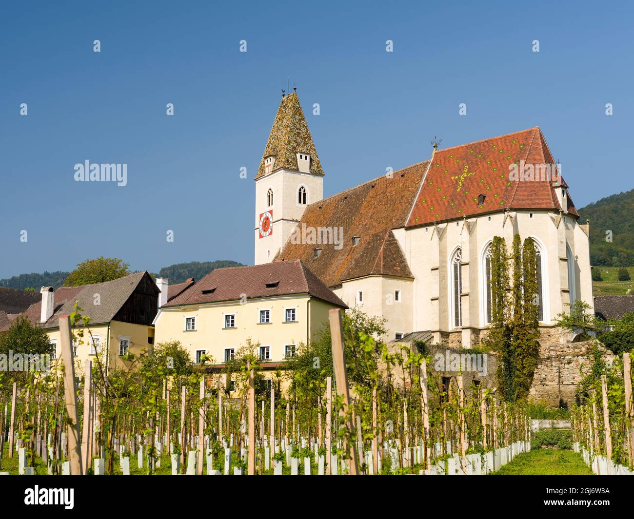 Kirche Heiliger Mauritius (Saint Maurice). Historisches Dorf Spitz im