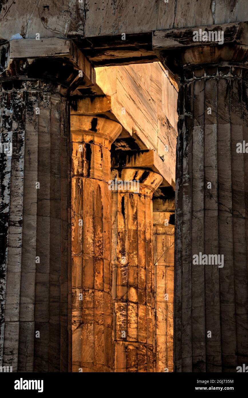 Parthenon-Säulen auf der Akropolis in Athen, Griechenland Stockfoto