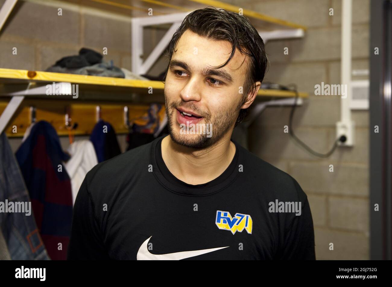 SKELLEFTEÃ… 2010-04-01 Schwedischer Eishockeyschläger Stefan Liv. Stefan Liv spielt für den russischen Eishockeyverein Lokomotiv Foto: Olle Wande / XP / SCANPIX / Kod 7138 ** AFTONBLADET OUT ** Stockfoto