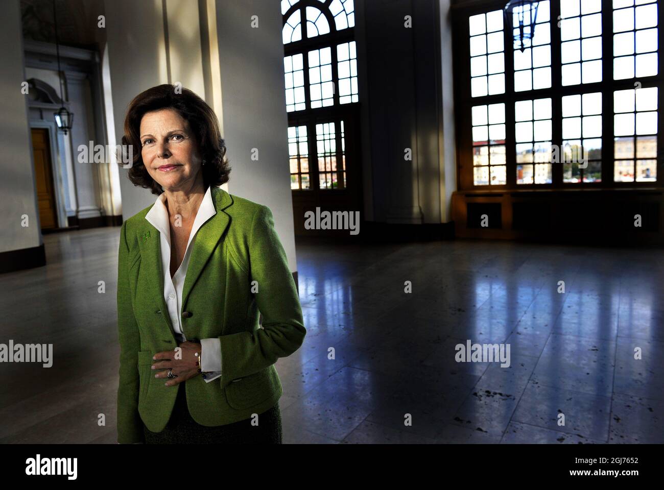 **EXKLUSIV** Königin Silvia von Schweden posiert für ein Interview mit der Schwedin Svenska Dagbladet im Königlichen Palast von Stockholm, Schweden, am 16. Oktober 2011. Foto: Tomas Oneborg / SVD / SCANPIX / Kod: 30142 ** OUT SWEDEN OUT ** Stockfoto