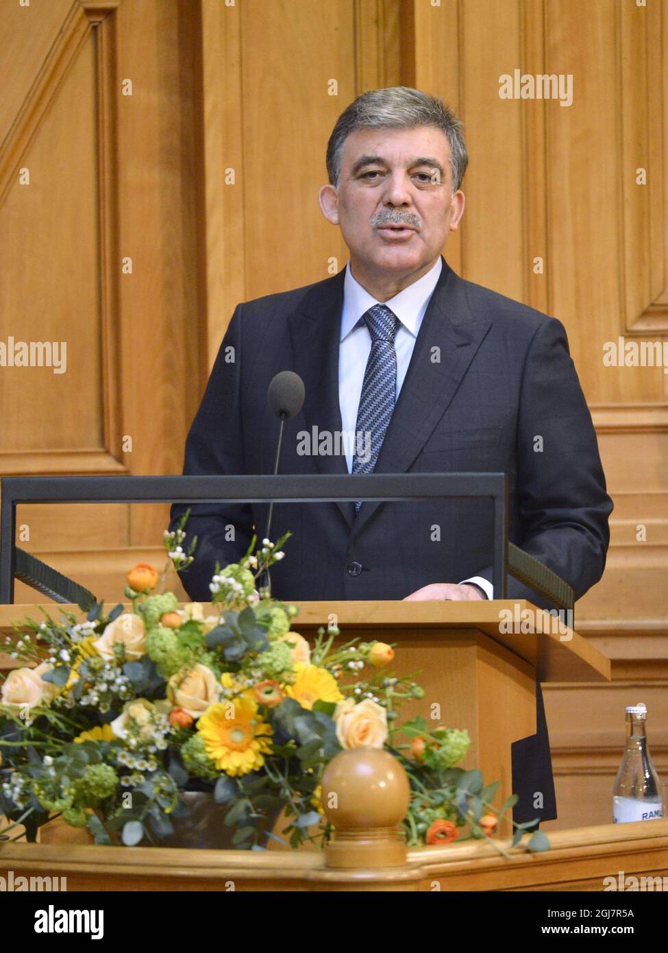 Stockholm 20130313 der türkische Präsident Abdullah GÃ¼l hält eine Rede im Parlament in Stockholm. Präsident GÃ¼l schließt am Mittwoch, den 13 2013. März, einen dreitägigen Staatsbesuch in Schweden ab Foto: Jonas EkstrÃ¶mer / SCANPIX kod 10030 Stockfoto
