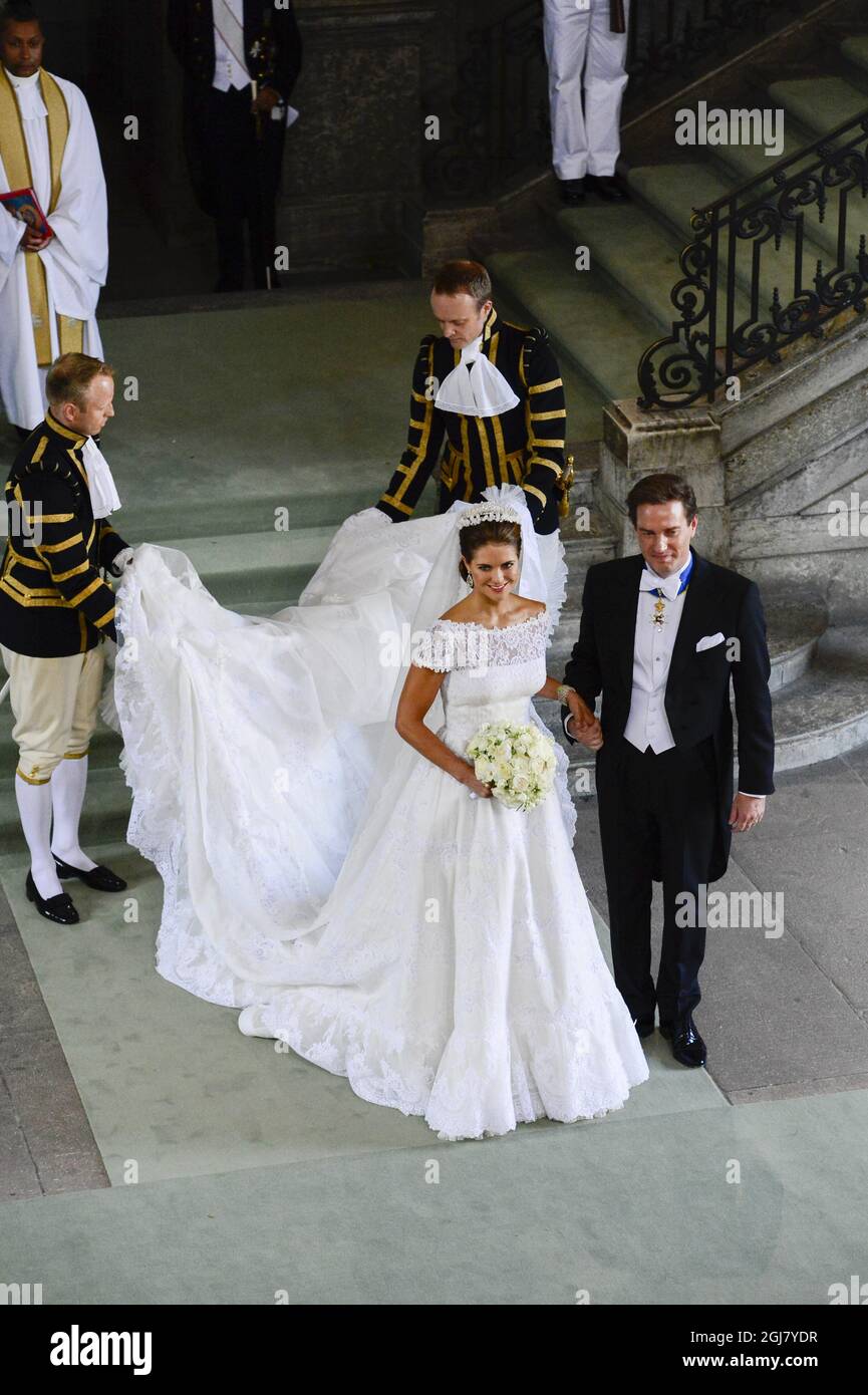 Stockholm 20130608 Chris O'Neill und Prinzessin Madeleine verlassen die Kapelle nach der Zeremonie die Hochzeitszeremonie zwischen Prinzessin Madeleine von Schweden und Herrn Christopher OÃ‚Â'Neill fand am Samstag, dem 8. Juni 2013, in der Königlichen Kapelle im Königlichen Palast von Stockholm statt. Foto: Tobias RÃƒÂ¶stlund / SCANPIX / kod 1014 Stockfoto