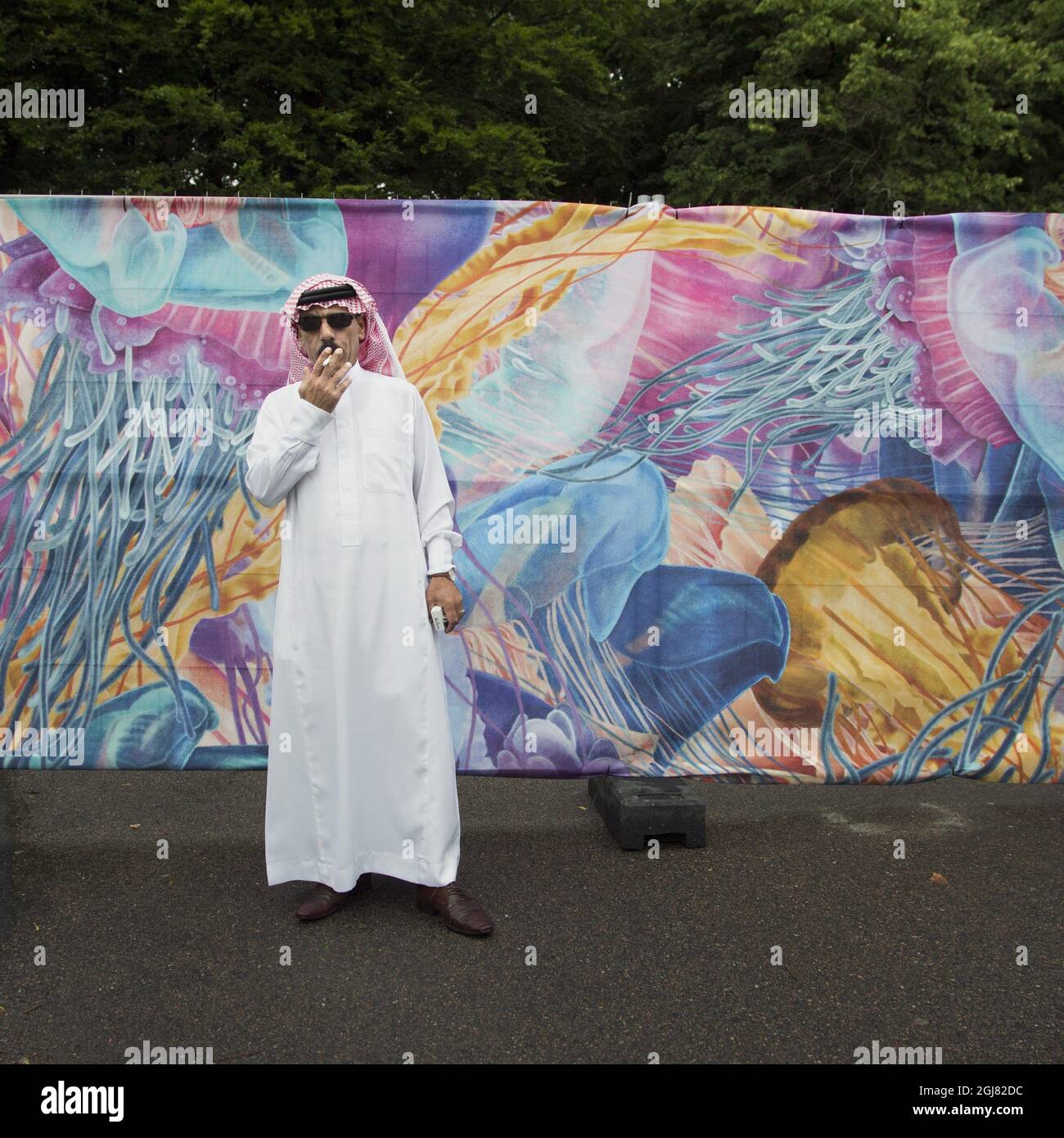 GÖTEBORG 2013-08-08 der syrische Sänger Omar Souleyman trat am Donnerstag beim Göteborg Festival Way Out West auf, nachdem er endlich ein Einreisevisum nach Schweden erhalten hatte. Omar Souleyman konnte letzte Woche nicht am Musik- und Kunstfestival in Stockholm teilnehmen, als sein ursprünglicher Antrag von den schwedischen Behörden abgelehnt wurde, obwohl der Künstler seit Beginn des syrischen Konflikts mehrere EU-Länder besucht hatte. Foto: Bjorn Larsson Rosvall / SCANPIX / Kod 9200 Stockfoto