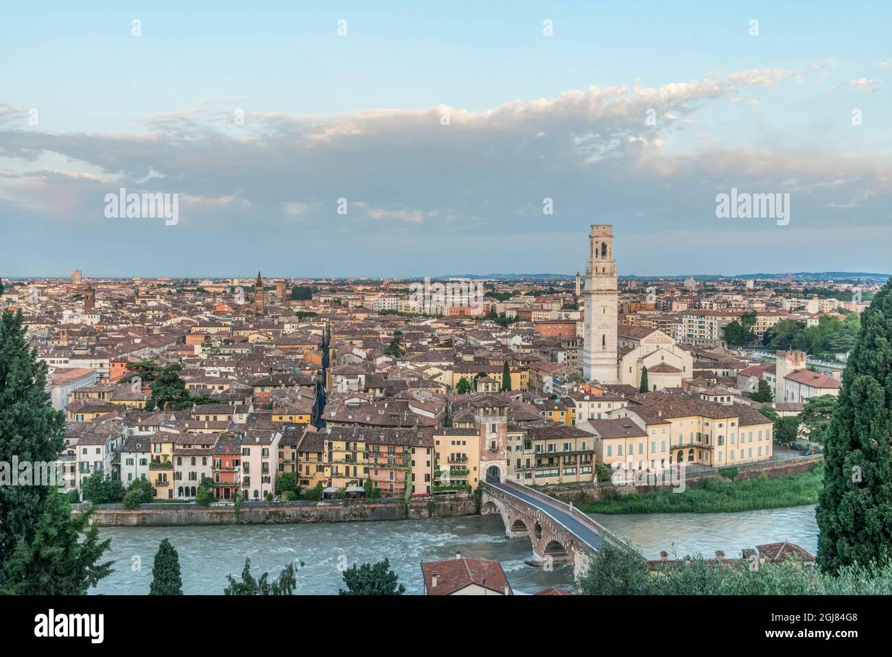 Italien, Verona. Blick auf die Stadt vom Castello San Pietro Stockfoto