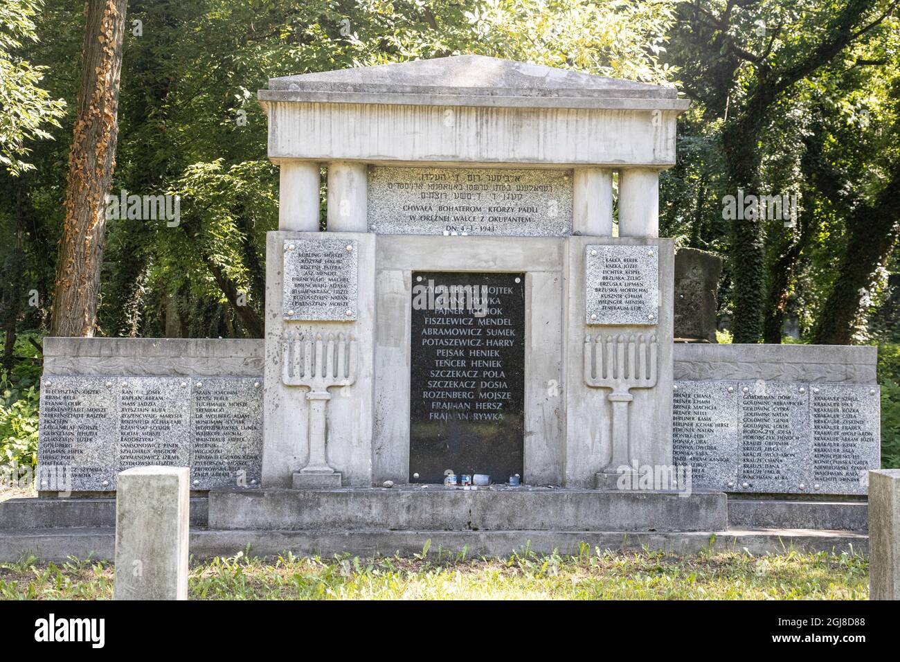 Das Memorial befindet sich in der Mitte des Jüdischen Friedhofs in Tschenstochau, um an die Opfer des Holocaust zu erinnern, die während des Zweiten Weltkriegs von den Nazis getötet wurden Stockfoto