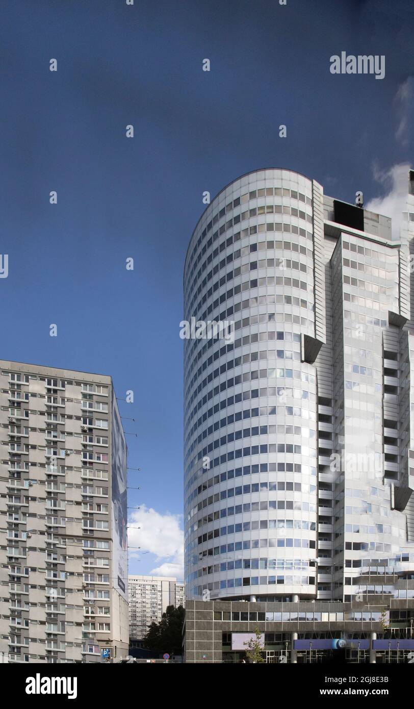 Gebäude im Geschäftsviertel der Innenstadt gegenüber dem Westin Hotel auf Il. Jana Pawla. Stockfoto