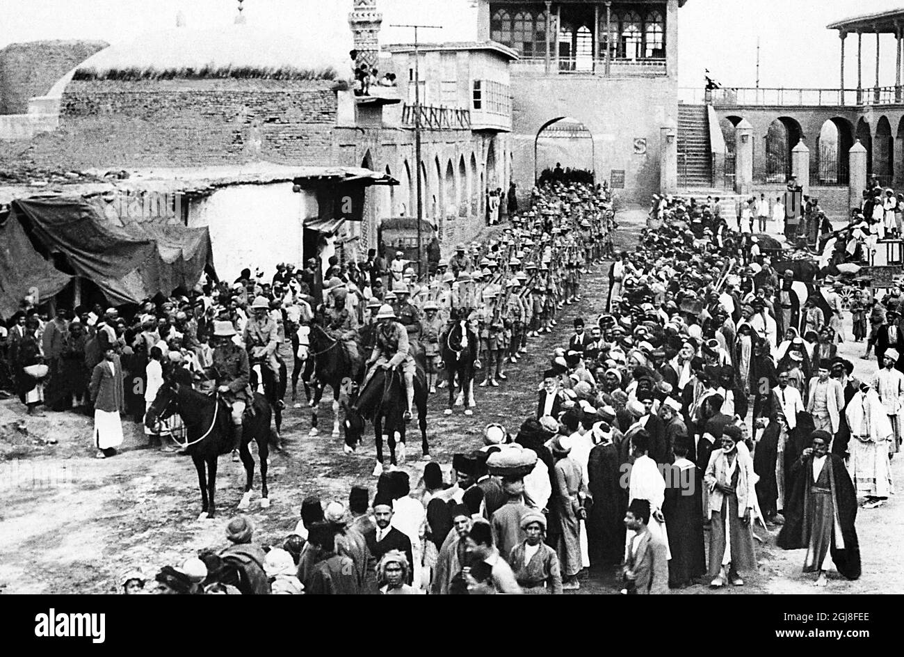 DATEI 1914-1918. Foto des Ersten Weltkriegs. Britische Truppen marschieren in Bagdad ein. Bild fran forsta varldskreget. Brittiska trapper tagar in i Bagdad. Foto: Scanpix Historical/ Kod:1900 Scanpix SCHWEDEN Stockfoto DATEI 1914-1918. Foto des Ersten Weltkriegs. Britische Truppen marschieren in Bagdad ein. Bild fran forsta varldskreget. Brittiska trapper tagar in i Bagdad. Foto: Scanpix Historical/ Kod:1900 Scanpix SCHWEDEN Stockfoto