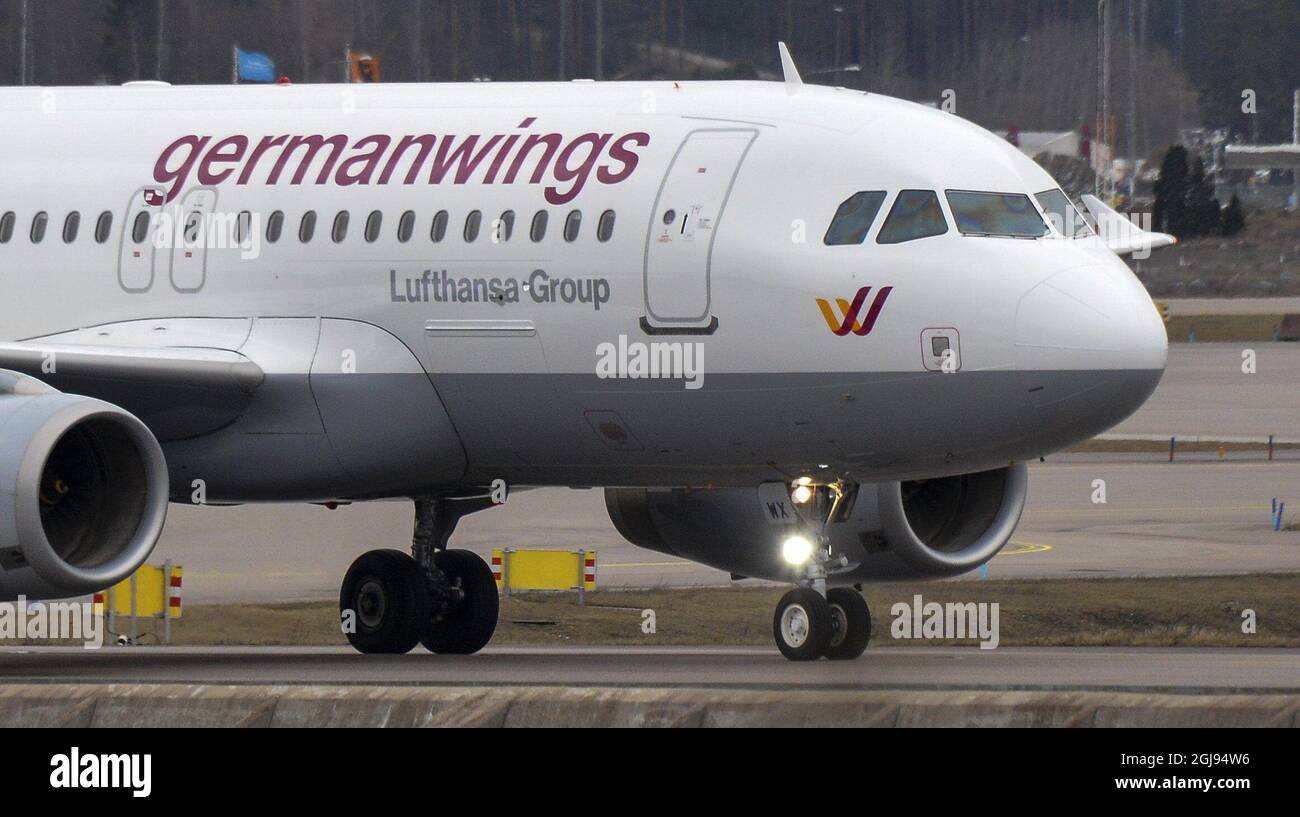 ARLANDA 2015-03-26 Ein Airbus 319 von Germanwings besteuert nach der Landung nach einem Flug von Hamburg zum Flughafen Stockholm Arlanda am 26. März 2015. Foto: Johan Nilsson / TT / Code 50090 Stockfoto