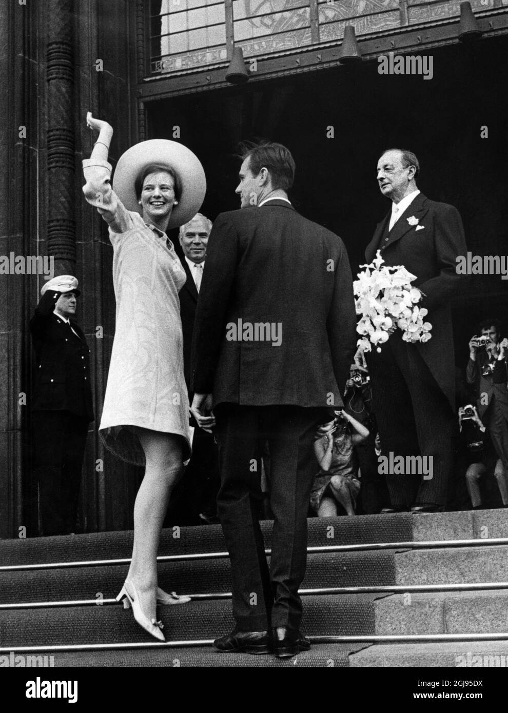 KOPENHAGEN 1967-07-09 Kronprinzessin Margret von Dänemark (jetzige Königin Margrethe) wird vor ihrer Hochzeit in der Holmens Kirche in Kopenhagen mit dem Prinzen Consort Henrik gesehen Dänemark, 9. Juli 1967.7 Foto: Jan Bjorsell / SVD / TT / Kod: 11014 Stockfoto