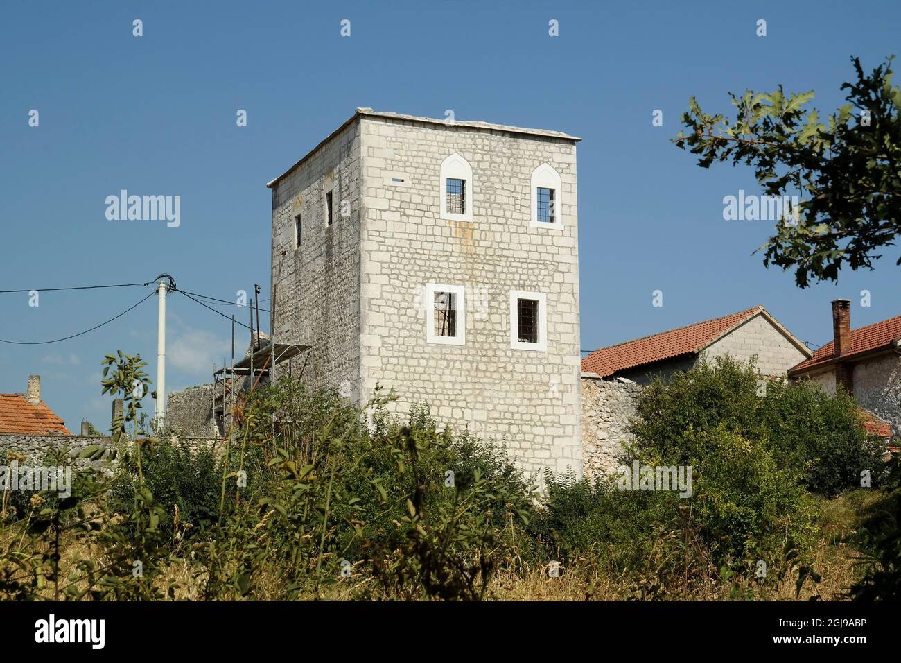 Pašića kula - Turm der Frühen Neuzeit in Kevčići (Čapljina) Stockfoto