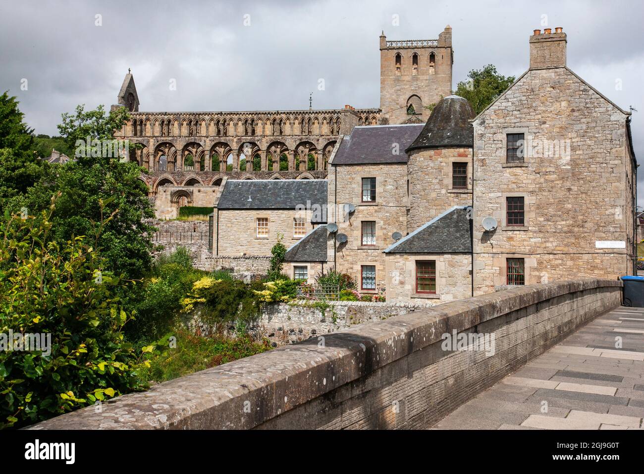 Jedburgh Abbey wurde 1138 von König David I. erbaut und stand als Symbol für Macht und Einfluss. Stockfoto