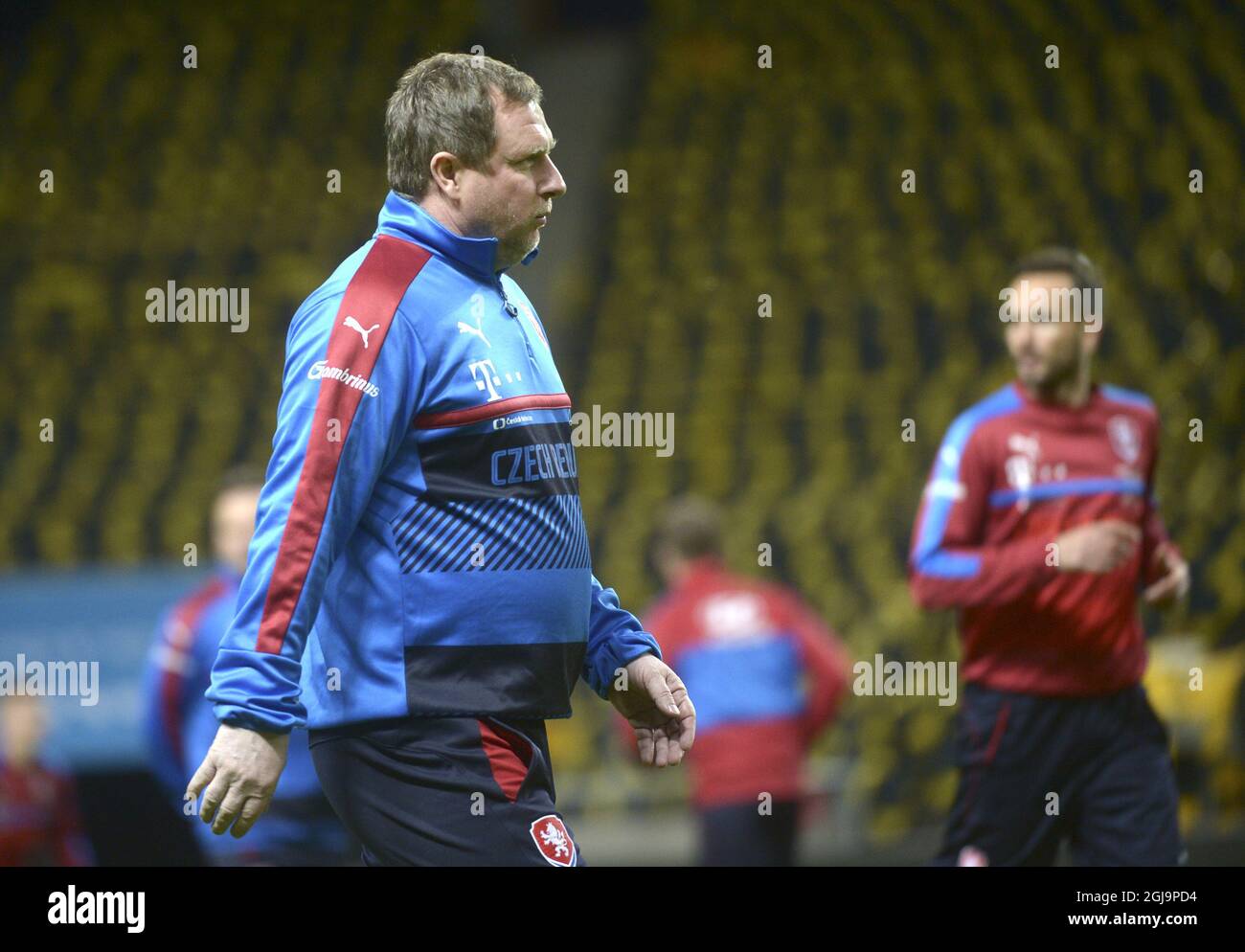 Pavel Vrba, Trainer der tschechischen Fußballnationalmannschaft, während eines Trainings in der Friends Arena in Stockholm, Schweden, am 28. März 2016, am Vorabend eines Freundschaftsspiels gegen Schweden. Foto: Fredrik Sandberg / TT / Code 10080 Stockfoto
