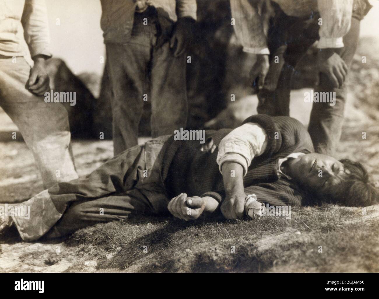 Ambroise Rouzic, am Set des französischen Stummfilms „Finis Terrae“, Société Genérale de Films, 1929 Stockfoto