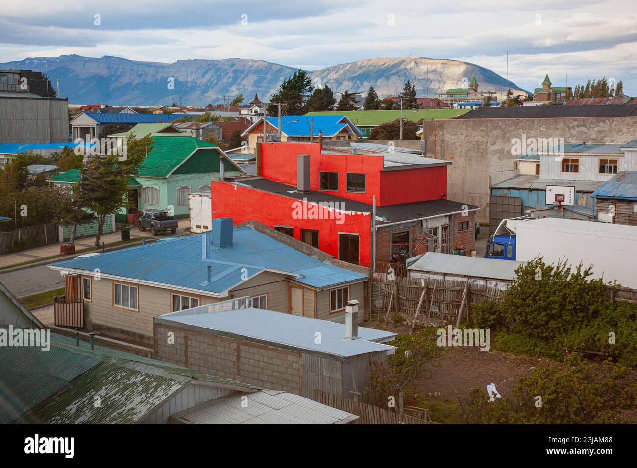 Punta Arenas liegt im chilenischen Patagonien, es ist die Stadt, aus der man ins und aus fliegt, um das südliche Patagonien in Chile zu erreichen. Stockfoto