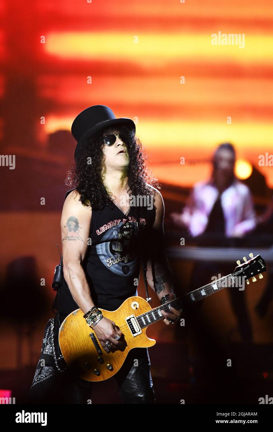 Slash, Gitarrist der US-Rockband Guns N' Roses, tritt am 29. Juni 2017 bei  einem Konzert in der Friends Arena in Stockholm, Schweden, auf. Foto:  Vilhelm Stokstad / TT / Code 11370 Stockfotografie - Alamy