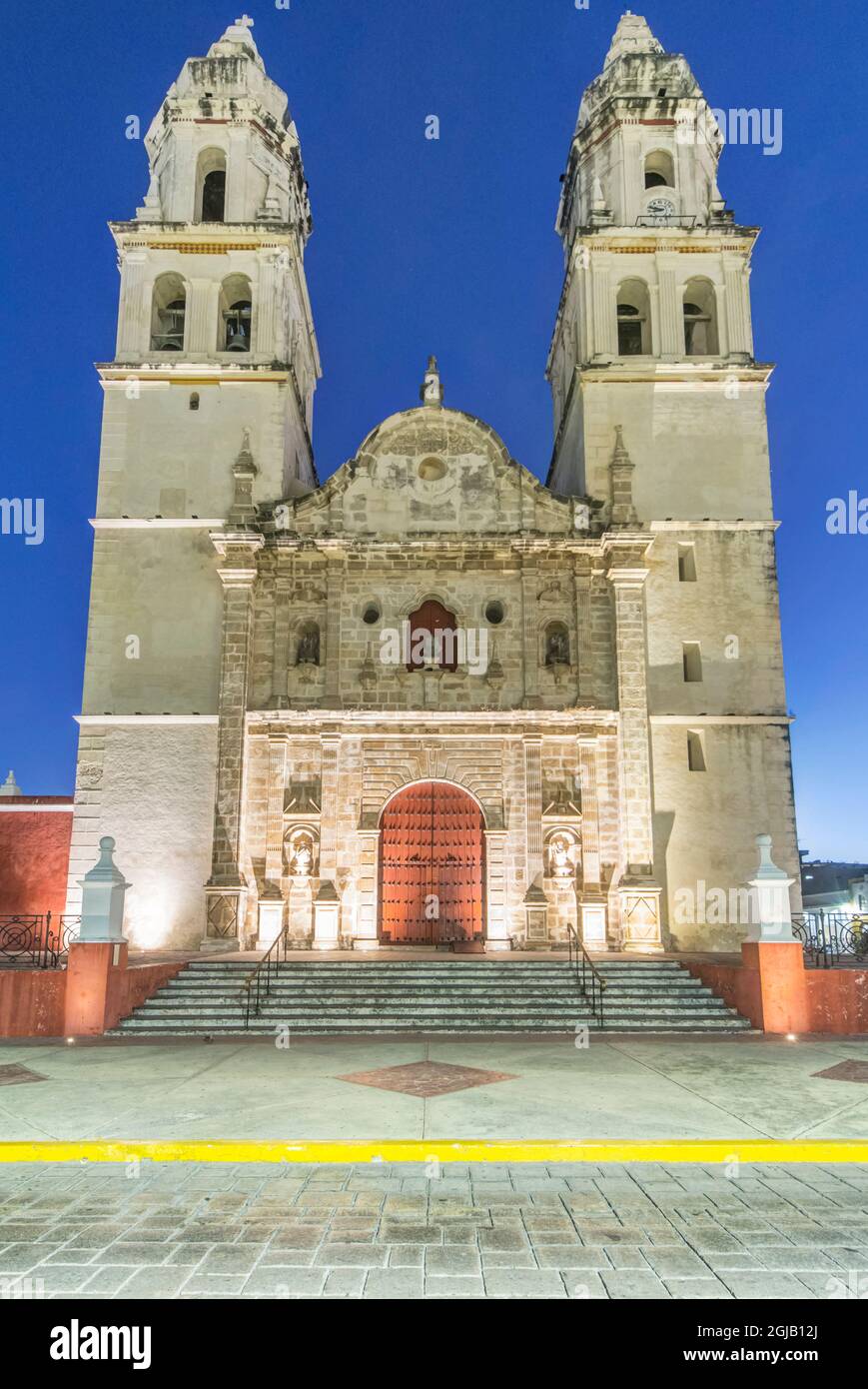 Mexiko, Campeche. Kathedrale von Campeche, im 18. Jahrhundert im Barockstil fertiggestellt Stockfoto