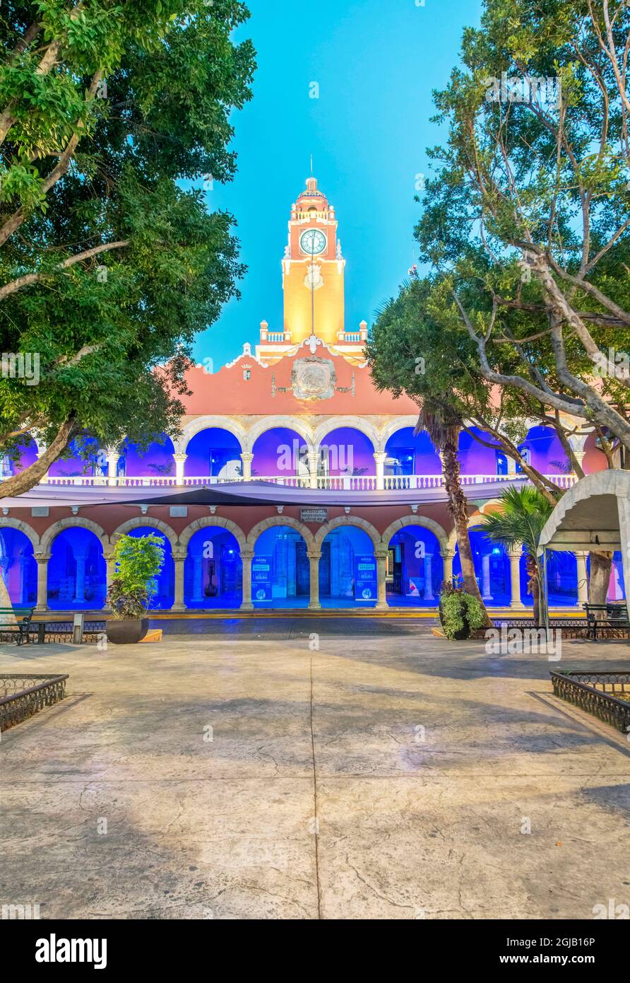 Mexiko, Merida. Plaza Grande, Rathaus von Merida, erbaut im 16. Jahrhundert an der Stelle einer Maya-Pyramide Stockfoto