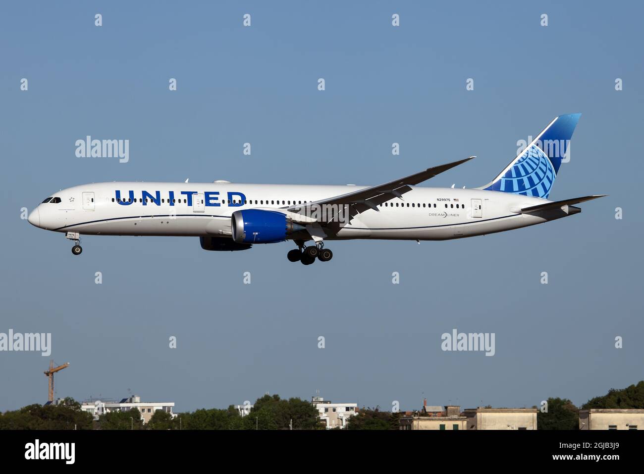 United Airlines Boeing 787-9 Dreamliner, landet am Flughafen Rom-Fiumicino. (Foto von Fabrizio Gandolfo / SOPA Images/Sipa USA) Stockfoto