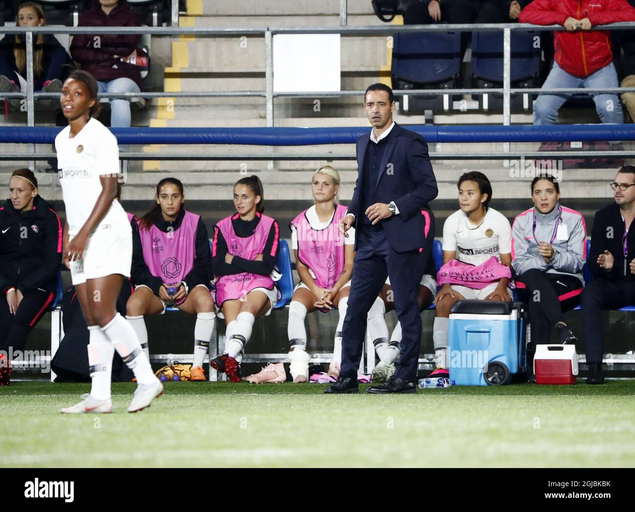 PSG:s Trainer Oliver Echouafni beim Champions League-Lauf der Frauen 16, dem ersten Fußballspiel zwischen Linkopings FC und Paris SG in der Linkoping Arena, Schweden, am 17. Oktober 2018. Foto: Stefan Jerrevang / TT / Code 60160 Stockfoto