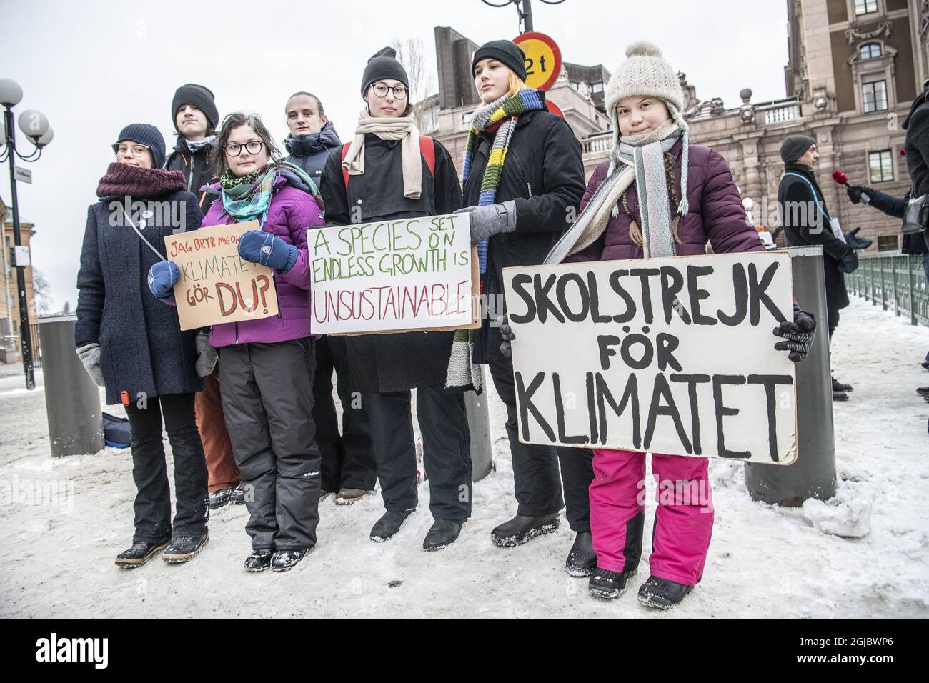 Greta Thunberg während ihrer Schulzeit für das Klima Unsere´Seite des Parlamentsgebäudes in Stockholm Schweden 2019-02-01 Foto: Tomas Oneborg / SVD / TT / Kod: 30142 Stockfoto