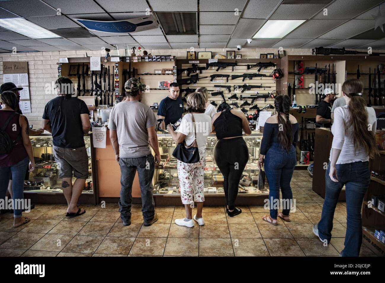 EL Paso 2019-08-08 seit dem tödlichen Walmart-Massenschuss am 3. August ist Gun Central eines der vielen Waffenlager, in denen die Kunden sehr viel zugenommen haben. (C) WIXTRÃ–M PETER / AFTONBLADET / TT * * * EXPRESSEN AUS * * * AFTONBLADET / 85326 Stockfoto