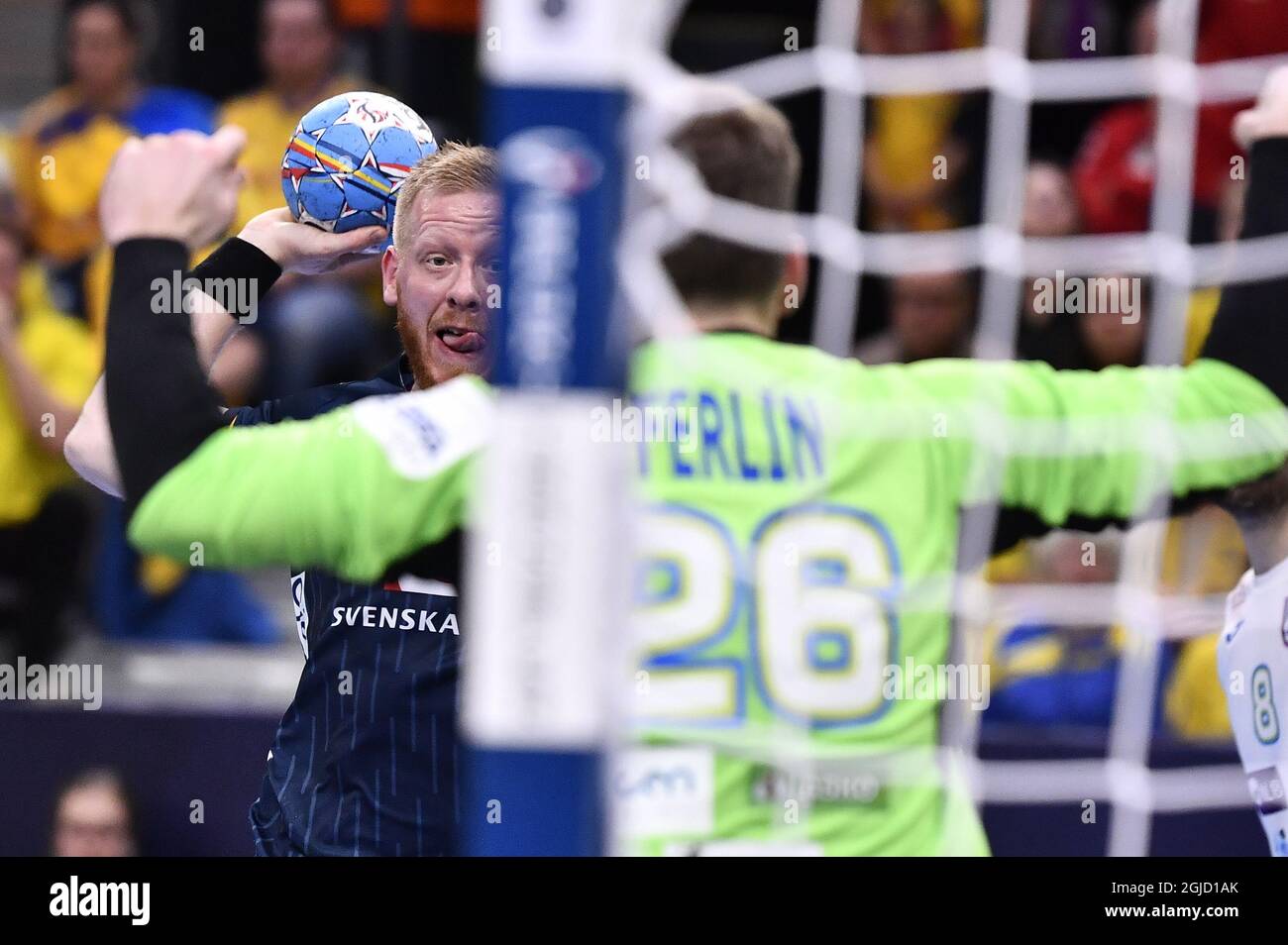 Göteborg 202001112 der Schwede Jim Gottfridsson punktet bei der Vorrunde der Männer-EHF EURO 2020 der Handball-Gruppe F zwischen Schweden und Slowenien in der Scandinavium Arena am Sonntag, 12. Januar 2020 auf Golie Klemen Ferlin. Foto Bjorn Larsson Rosvall / TT kod 9200 Stockfoto