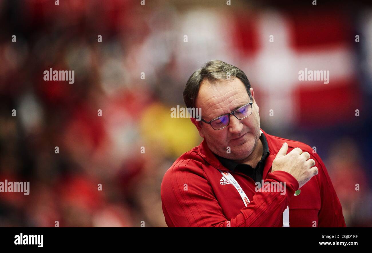 Ungarns Trainer Istvan Gulyas während der Männer-Handball-Europameisterschaft, Vorrunde Gruppe E, Spiel zwischen Island und Ungarn in der Malmo Arena, Schweden, 15. Januar 2020. Foto Andreas Hillergren / TT-Code 10600 Stockfoto