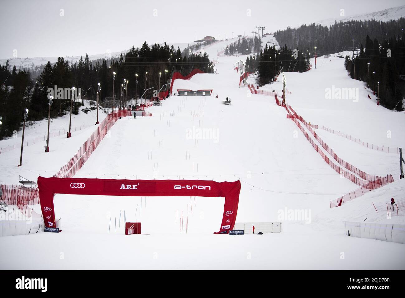 Ein Blick auf die Piste im Skigebiet von are, Nordschweden, am 11. März 2020. Das Finale der alpinen Skiweltmeisterschaft in are an diesem Wochenende wurde laut den Organisatoren aufgrund von Coronavirus-Bedenken abgesagt. Die schwedische Gesundheitsbehörde forderte die Regierung am Mittwoch auf, Veranstaltungen mit mehr als 500 Menschen vorübergehend zu verbieten. Foto: Pontus Lundahl / TT / Code 10050 Stockfoto